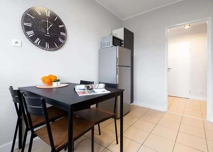 Kairos - Friends - Darmowy Parking, Blisko Centrum Gliwice