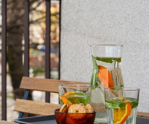 Kairos - Friends - Darmowy Parking, Blisko Centrum Gliwice