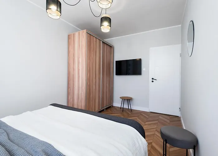 Kairos - Friends - Darmowy Parking, Blisko Centrum Gliwice